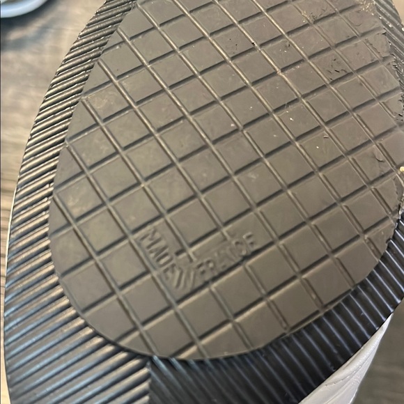 Charles Jourdan White Heeled Ankle Cuff Sz 7.5 - Picture 7 of 7